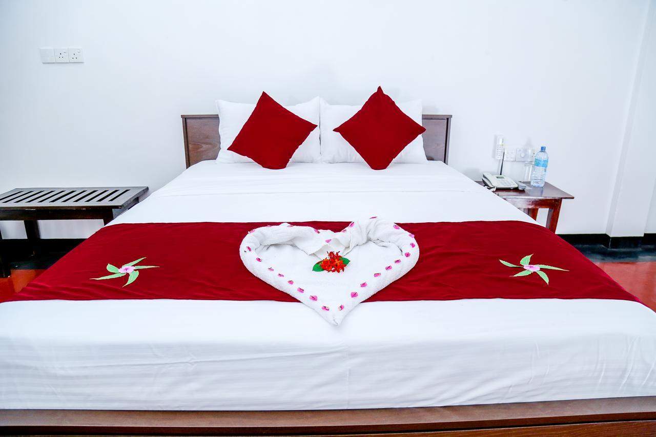 Crescent Sea Resort Nilaveli Zewnętrze zdjęcie