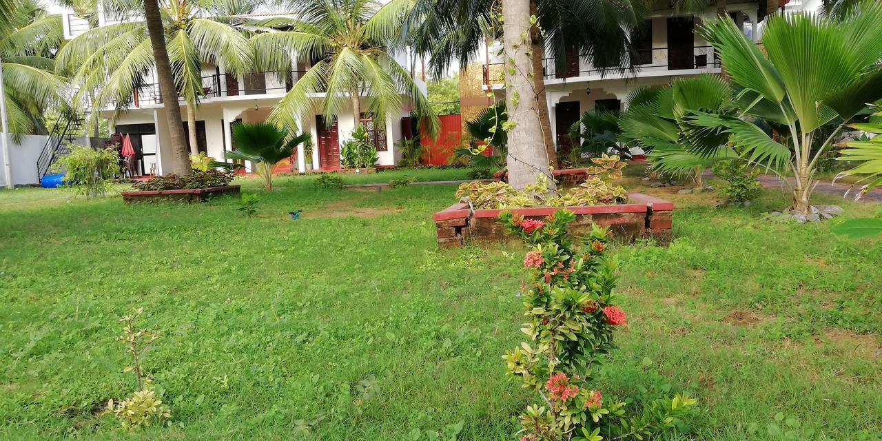 Crescent Sea Resort Nilaveli Zewnętrze zdjęcie