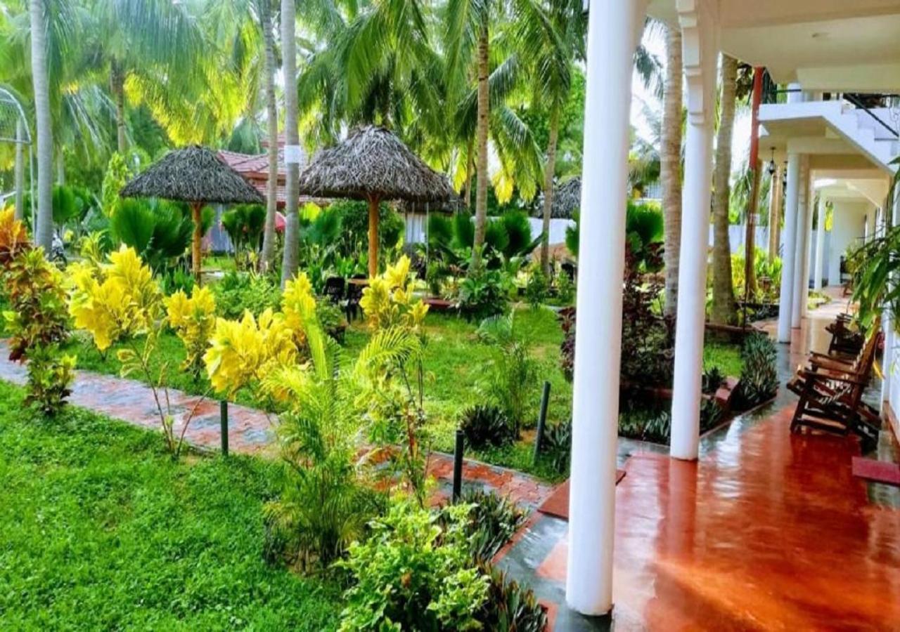 Crescent Sea Resort Nilaveli Zewnętrze zdjęcie